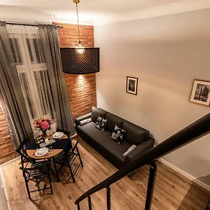 Lubomirskiego 23 - Great Location, 10 Min To Main Square By Foot, Right Next To Main Rail And Bus Station Cracovie